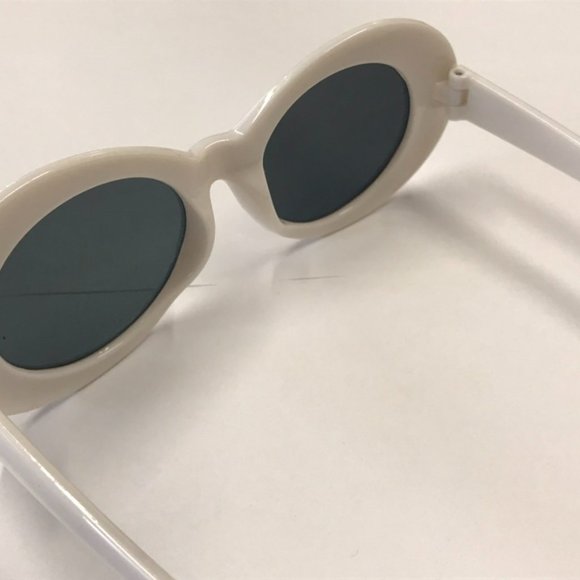 Bruno Mars Sunglasses in Japan - Picture 4 of 7